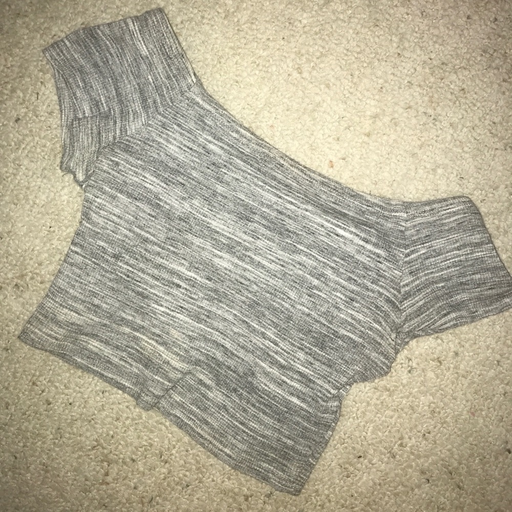 Forever 21 small gray off the shoulder crop